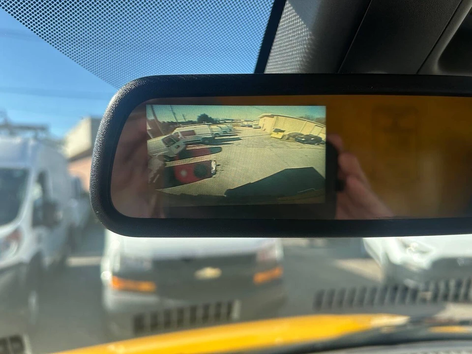 2019 GMC Savana - Image 18 of 21