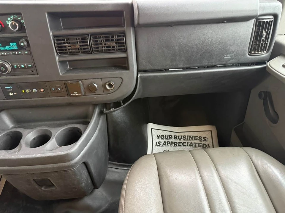 2019 GMC Savana - Image 20 of 21
