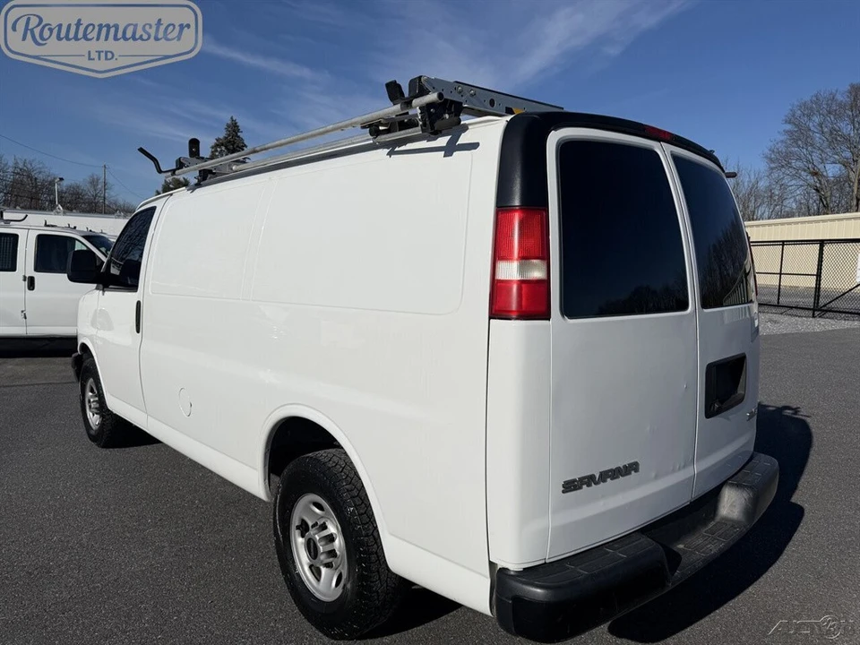 2019 GMC Savana - Image 6 of 12