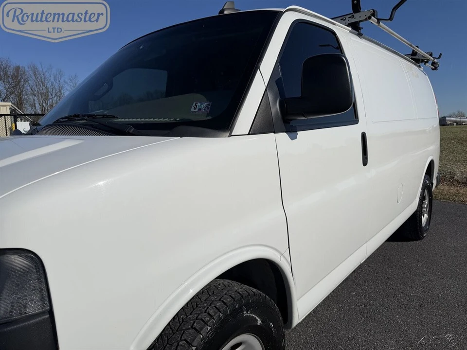 2019 GMC Savana - Image 3 of 12