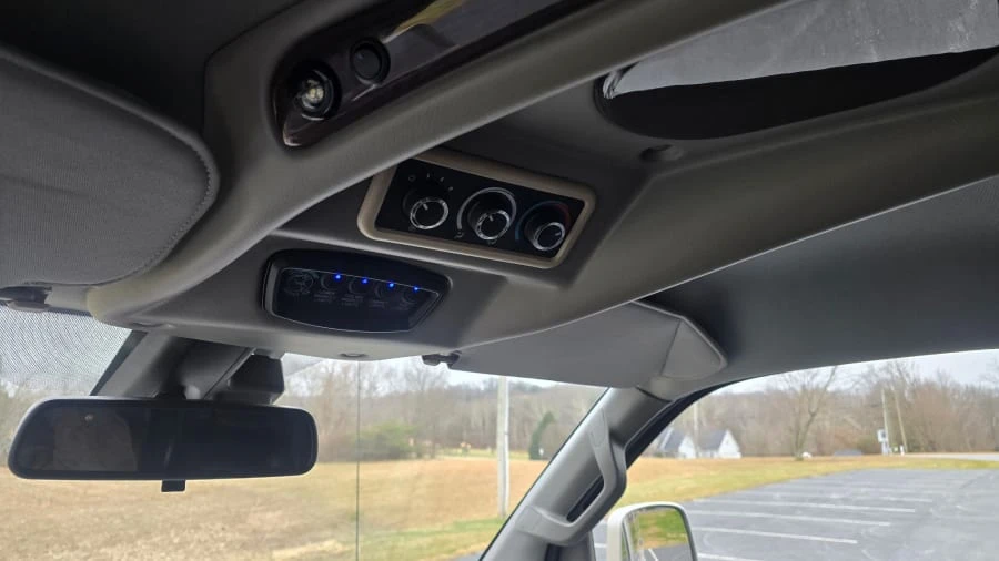 2019 GMC Savana - Image 14 of 19