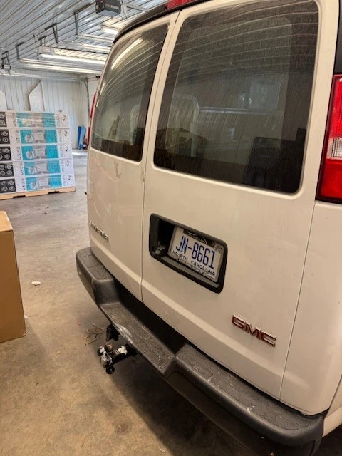 2019 GMC Savana - Image 2 of 6