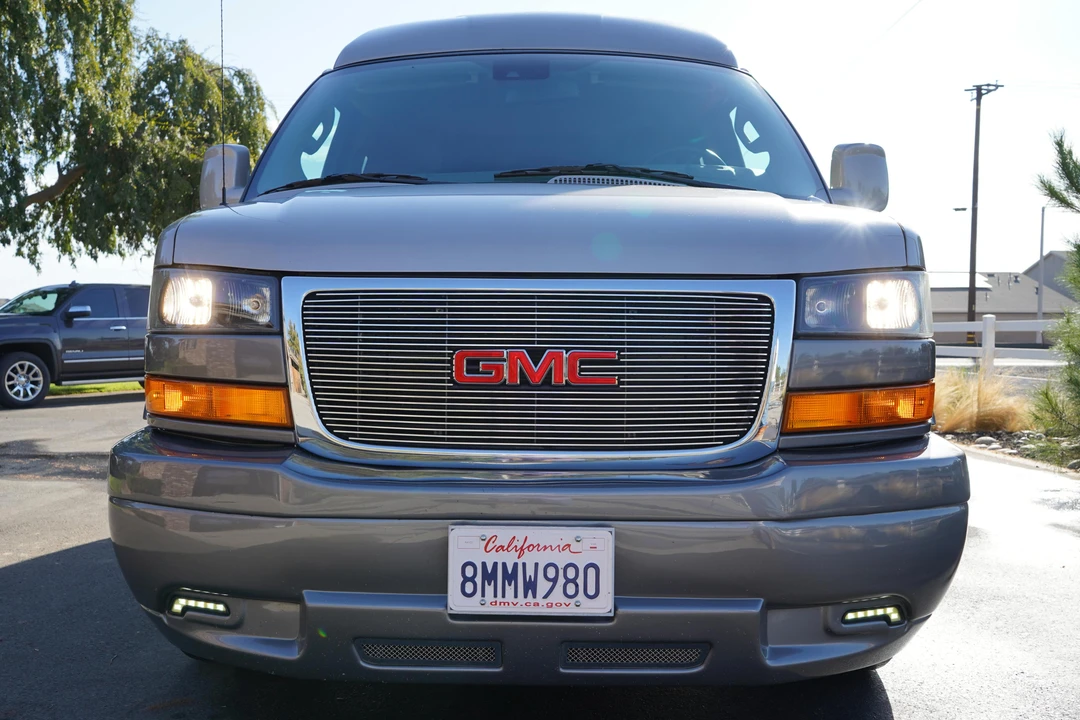2019 GMC Savana - Image 2 of 11