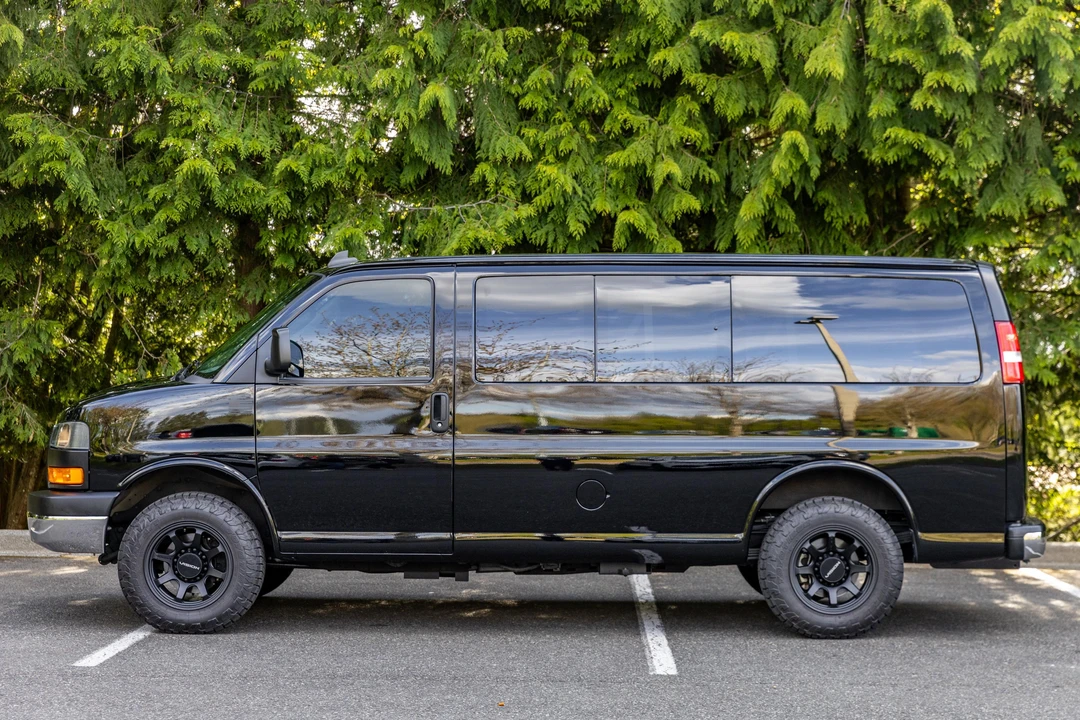 2019 GMC Savana - Image 3 of 31