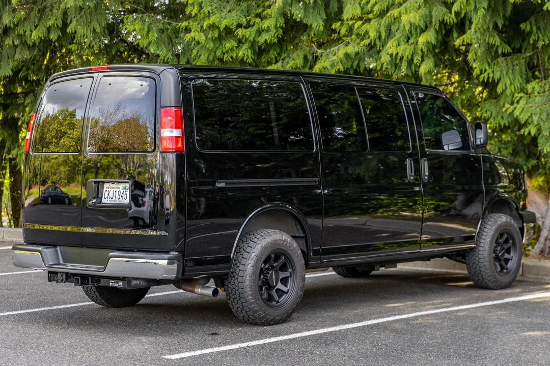 2019 GMC Savana - Image 4 of 31