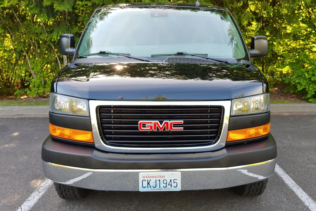 2019 GMC Savana - Image 2 of 31