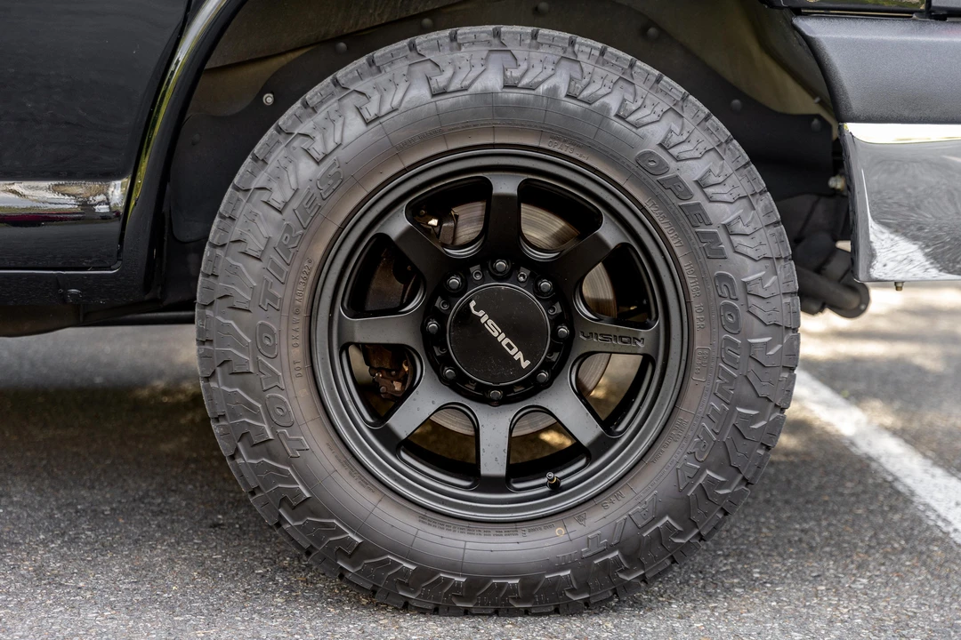 2019 GMC Savana - Image 31 of 31
