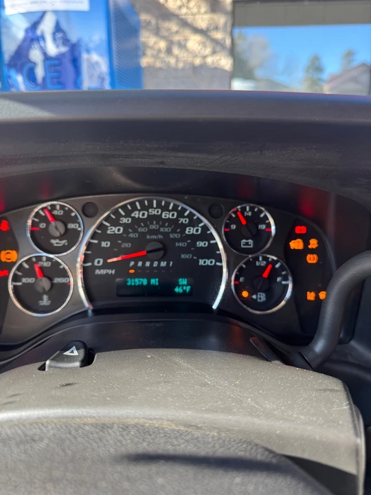 2019 GMC Savana - Image 14 of 21