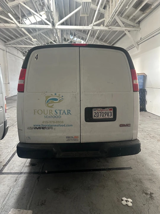 2019 GMC Savana - Image 5 of 13