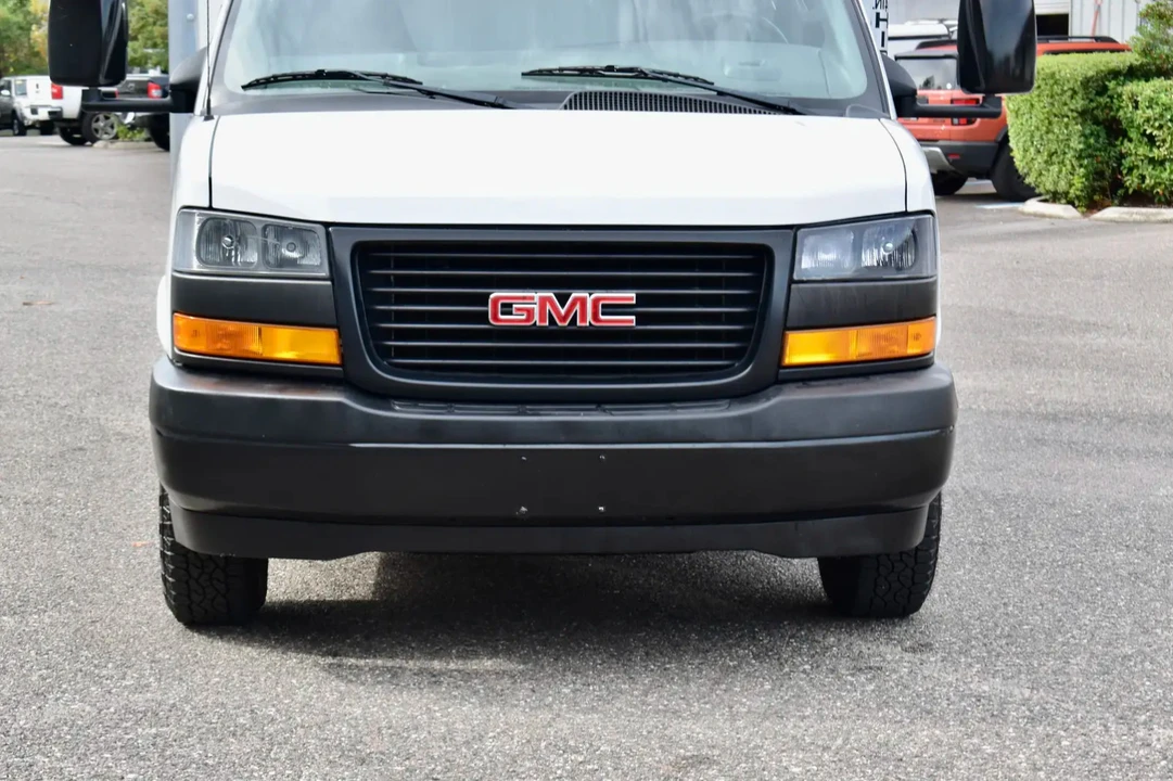 2019 GMC Savana - Image 13 of 14
