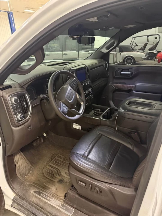2019 GMC Sierra 5th Gen - Image 9 of 11