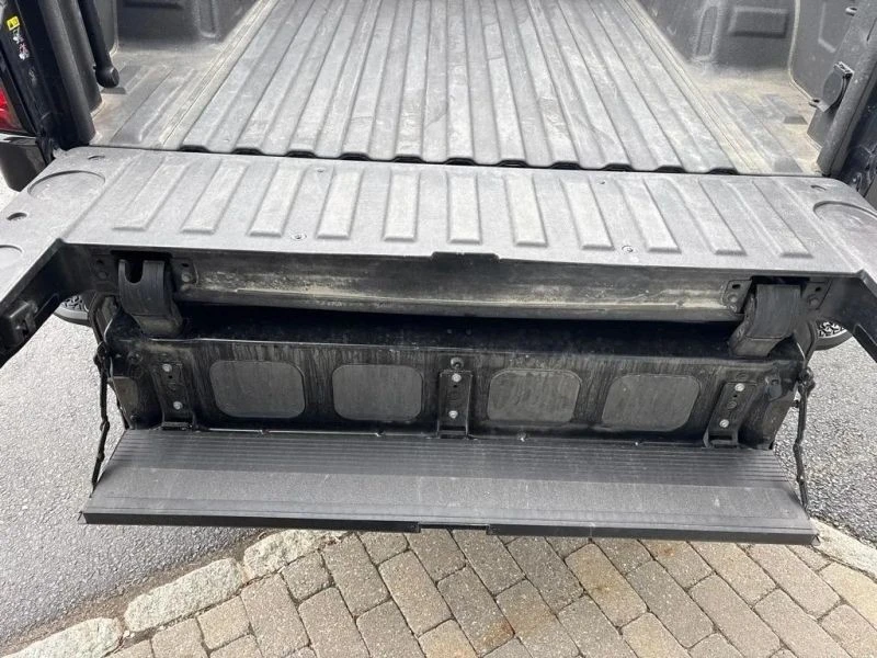 2019 GMC Sierra 5th Gen - Image 11 of 12