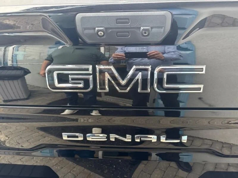 2019 GMC Sierra 5th Gen - Image 10 of 12