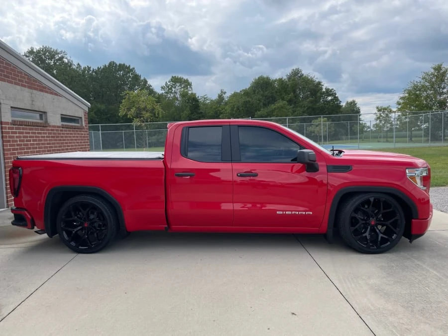 2019 GMC Sierra - Image 2 of 5