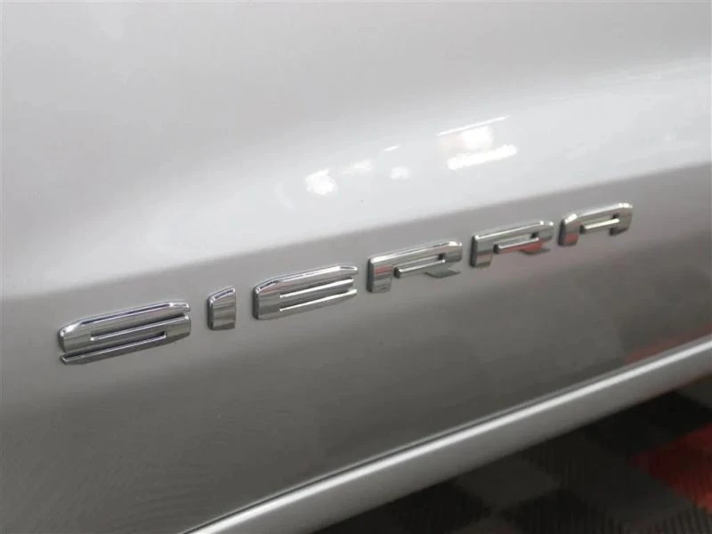 2019 GMC Sierra 5th Gen - Image 11 of 12