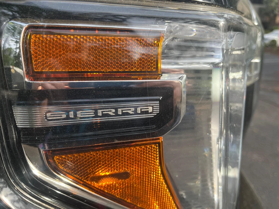 2019 GMC Sierra 5th Gen - Image 15 of 31