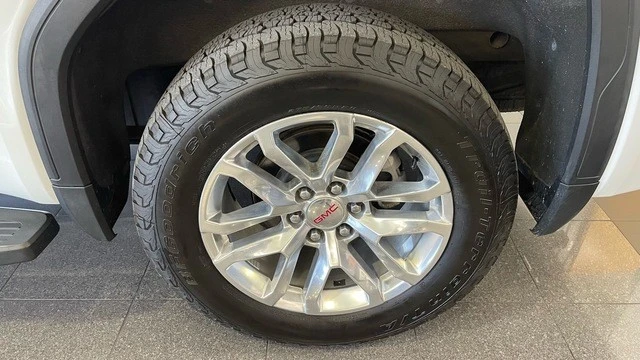 2019 GMC Sierra 5th Gen - Image 24 of 31