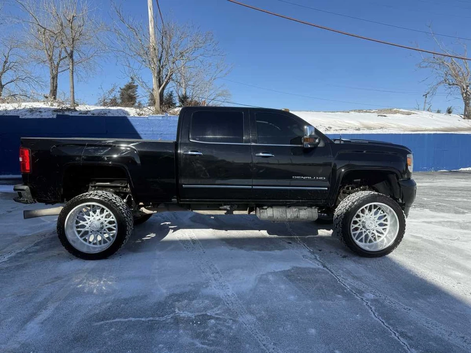 2019 GMC Sierra Heavy Duty 3rd Gen - Image 9 of 21