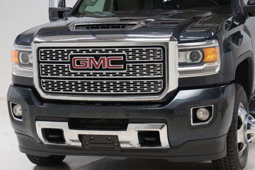 2019 GMC Sierra Heavy Duty 4th Gen - Image 10 of 12