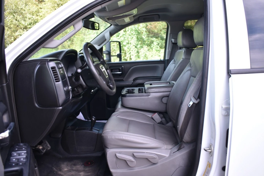 2019 GMC Sierra Heavy Duty 4th Gen - Image 10 of 19