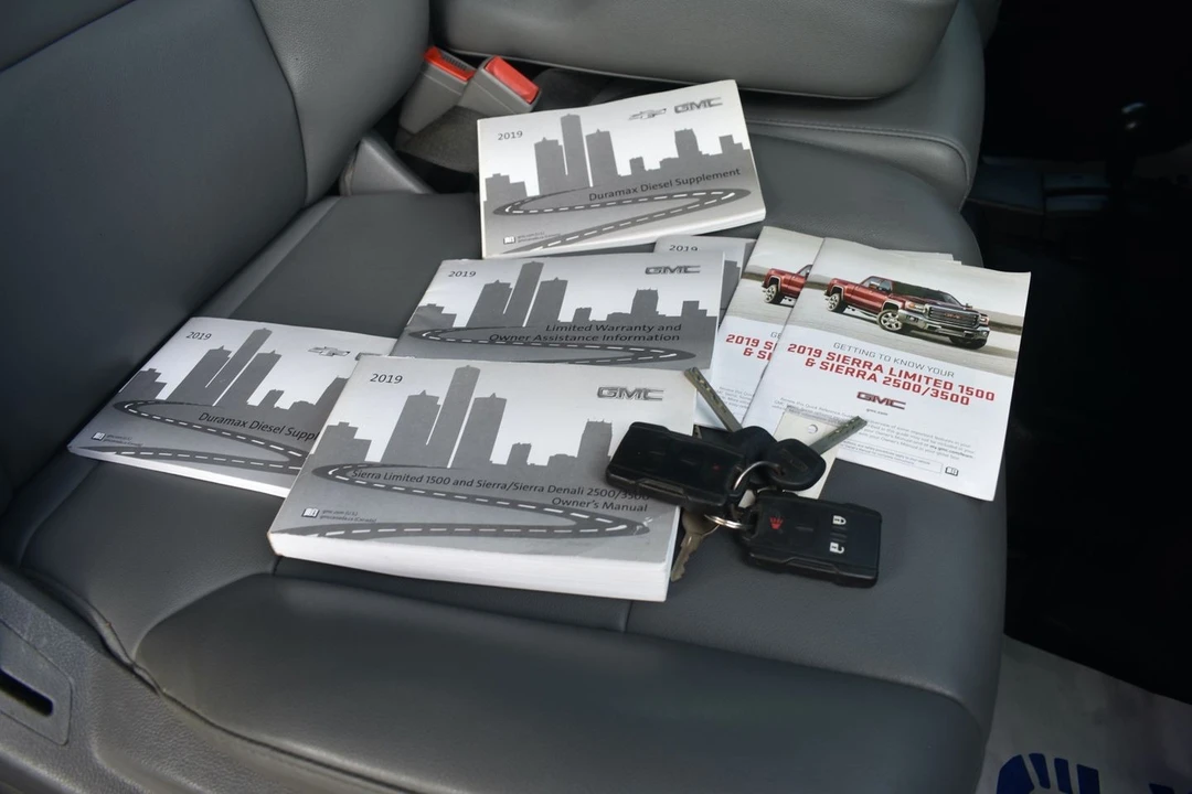 2019 GMC Sierra Heavy Duty 4th Gen - Image 16 of 19
