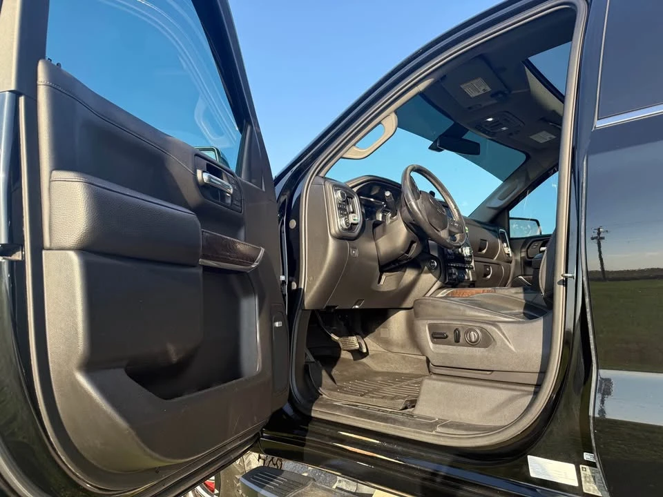 2019 GMC Sierra 5th Gen - Image 9 of 18