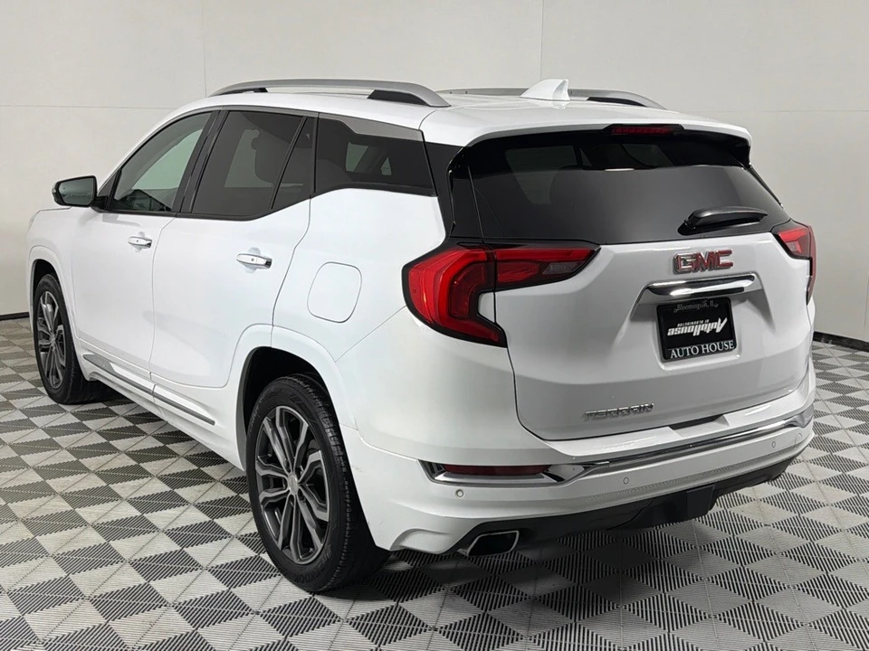 2019 GMC Terrain - Image 7 of 21