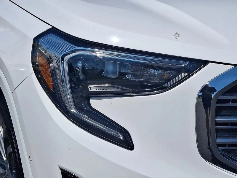 2019 GMC Terrain - Image 9 of 12