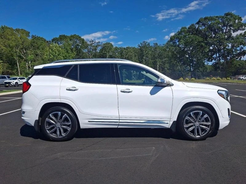 2019 GMC Terrain - Image 7 of 12