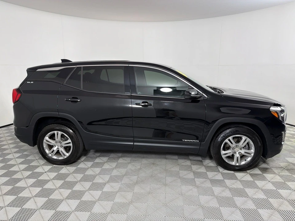 2019 GMC Terrain - Image 4 of 21