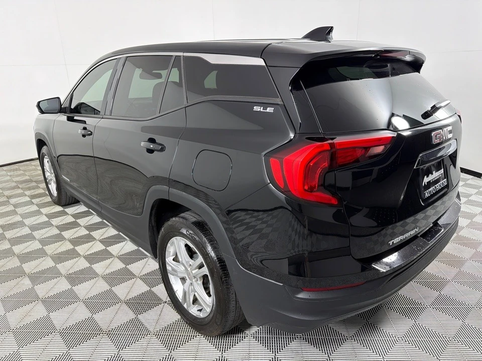 2019 GMC Terrain - Image 8 of 21