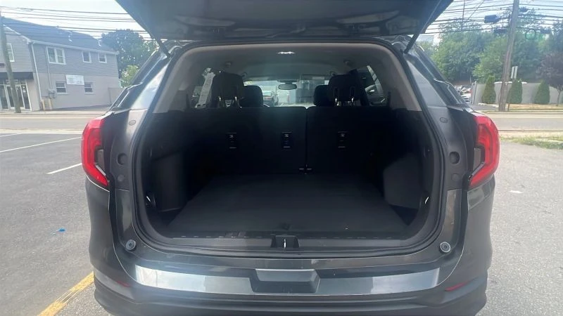 2019 GMC Terrain - Image 10 of 12