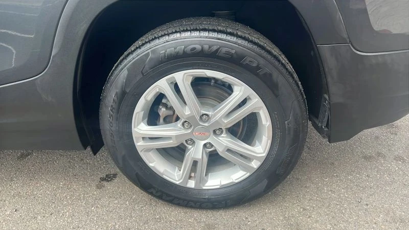 2019 GMC Terrain - Image 11 of 12