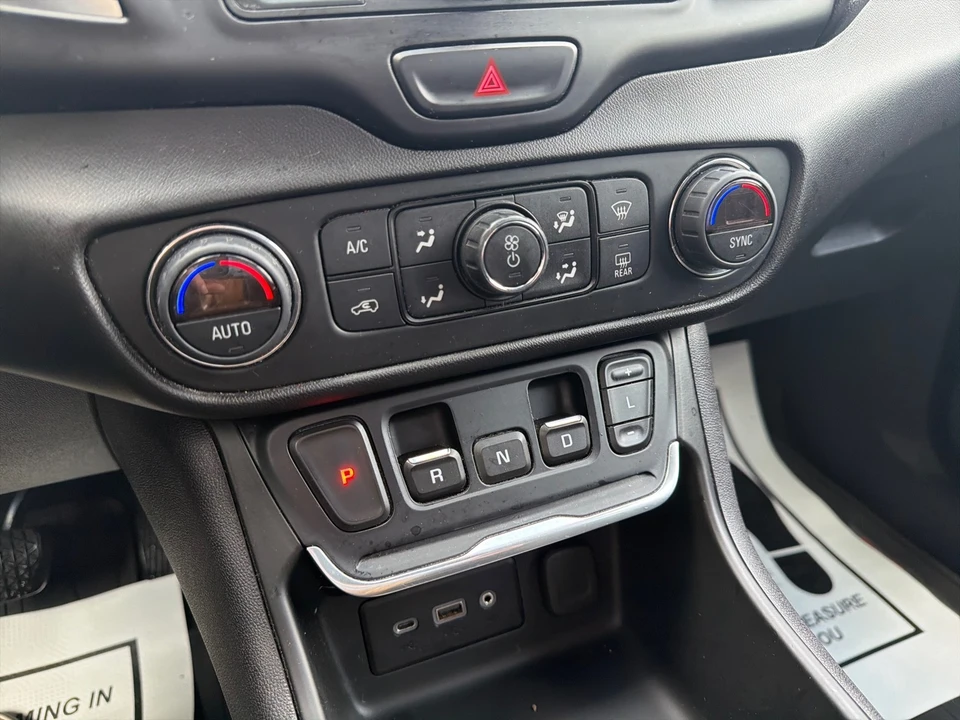 2019 GMC Terrain - Image 18 of 21