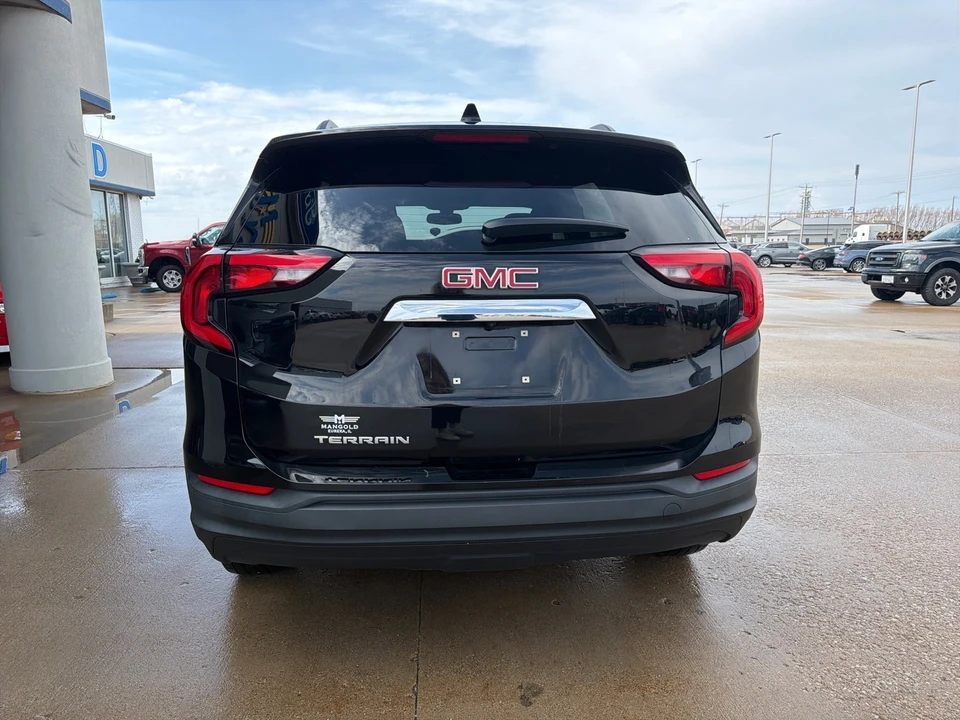 2019 GMC Terrain - Image 7 of 21