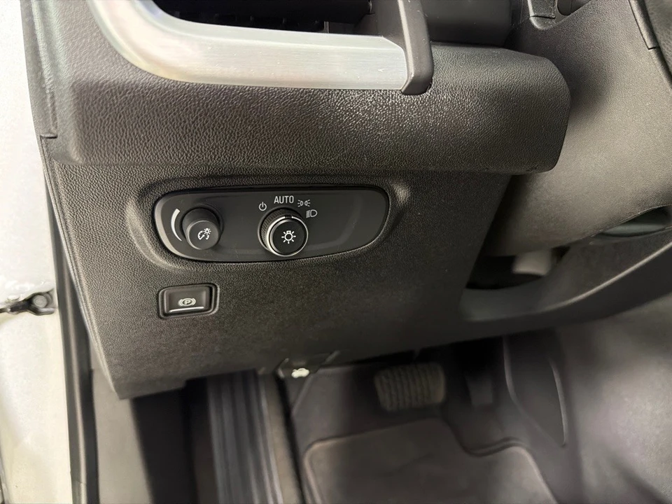 2019 GMC Terrain - Image 14 of 21