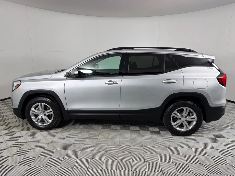 2019 GMC Terrain - Image 8 of 21