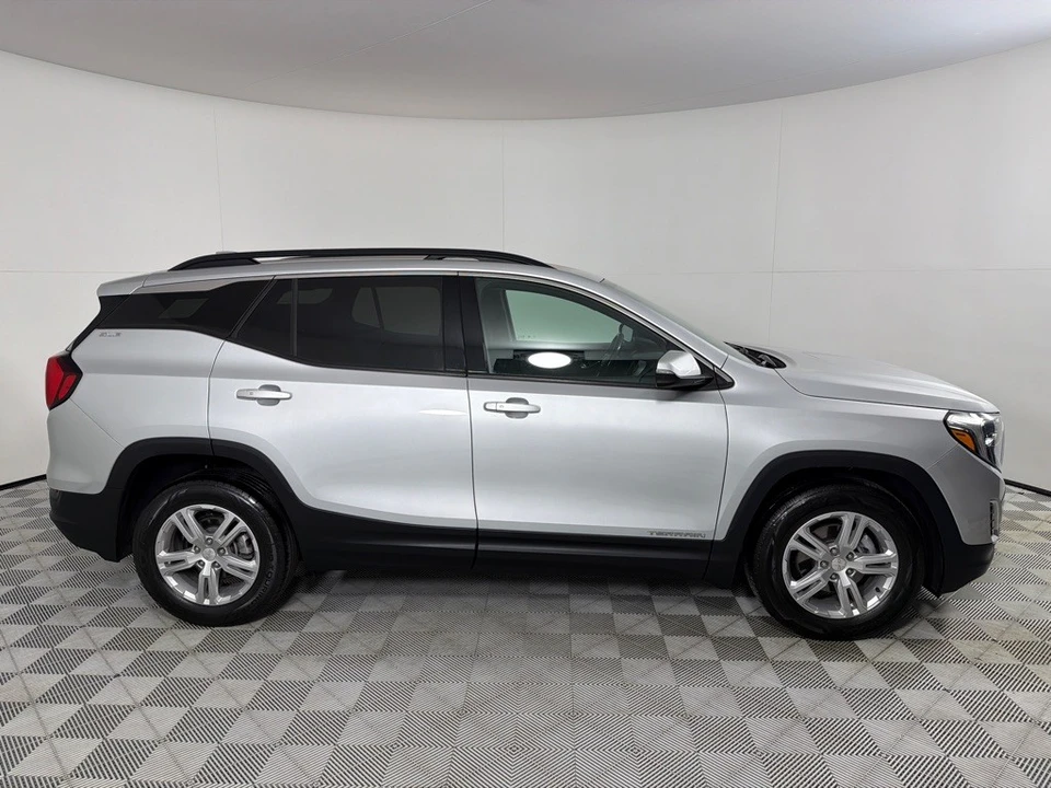 2019 GMC Terrain - Image 4 of 21