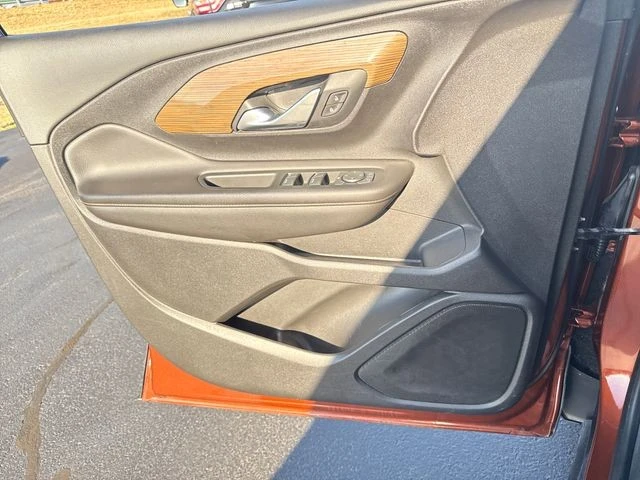 2019 GMC Terrain - Image 9 of 12