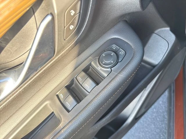 2019 GMC Terrain - Image 10 of 12