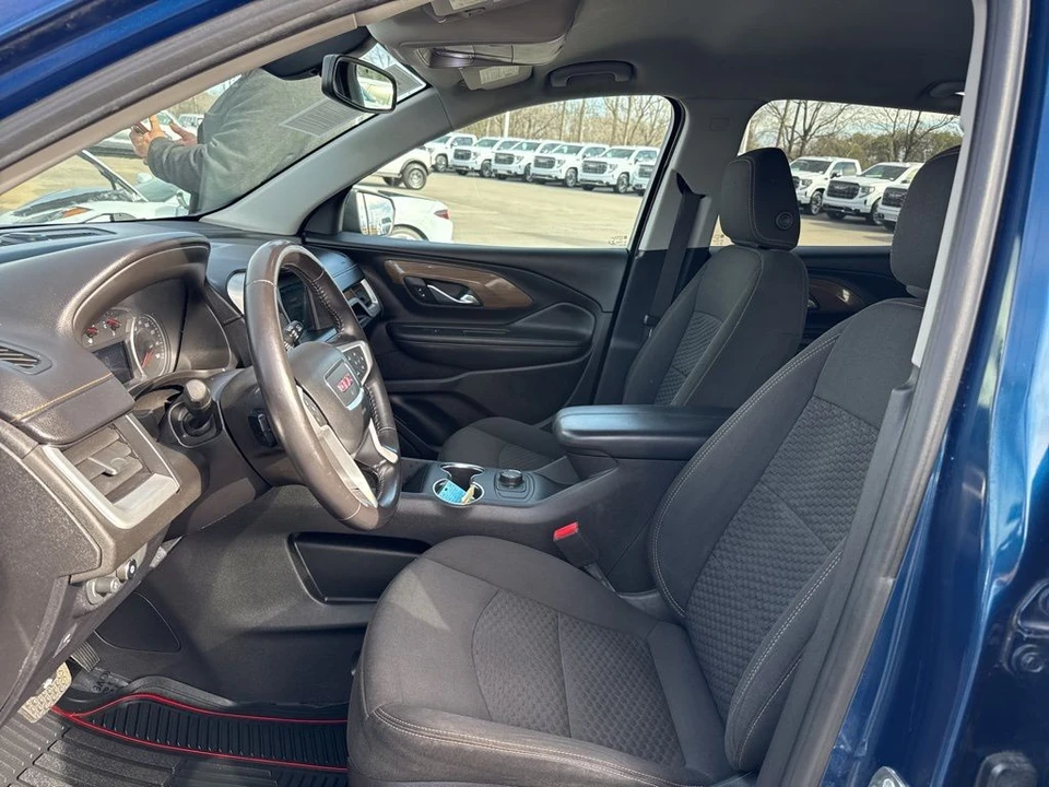 2019 GMC Terrain - Image 9 of 12