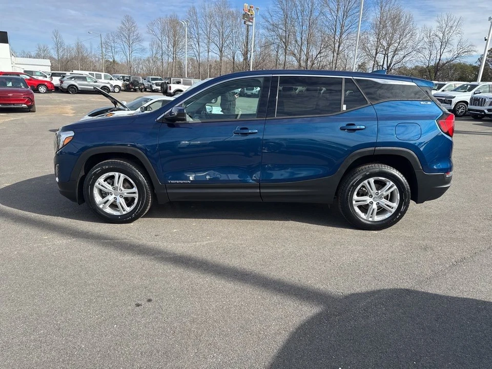 2019 GMC Terrain - Image 2 of 12