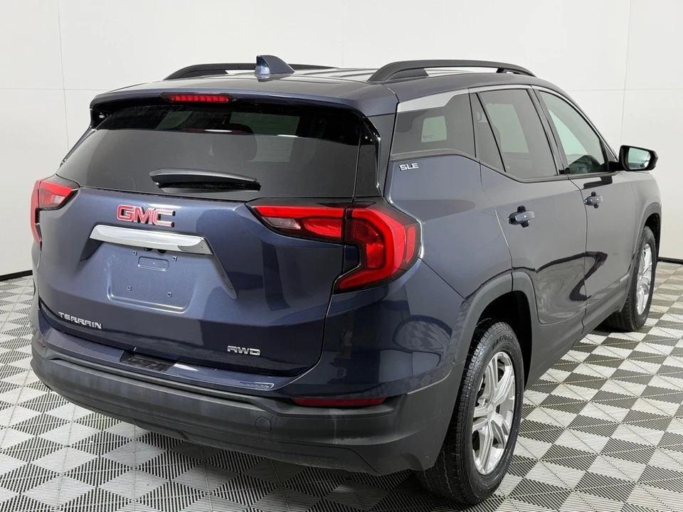2019 GMC Terrain - Image 5 of 21