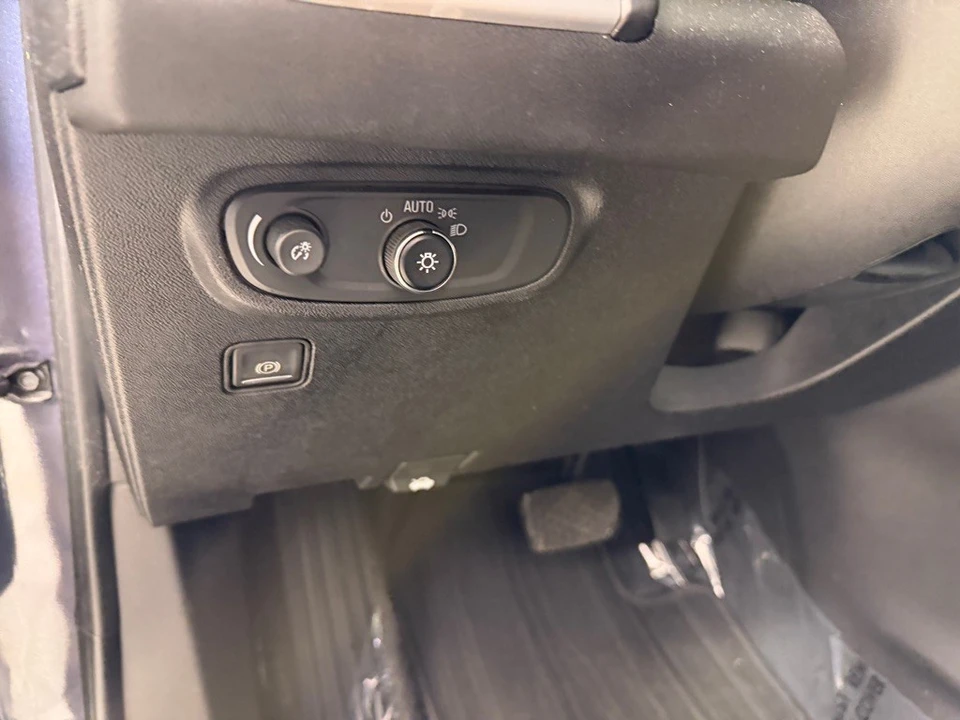 2019 GMC Terrain - Image 13 of 21
