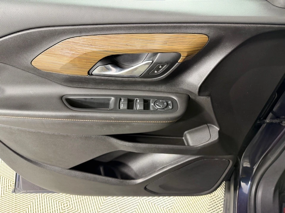 2019 GMC Terrain - Image 11 of 21