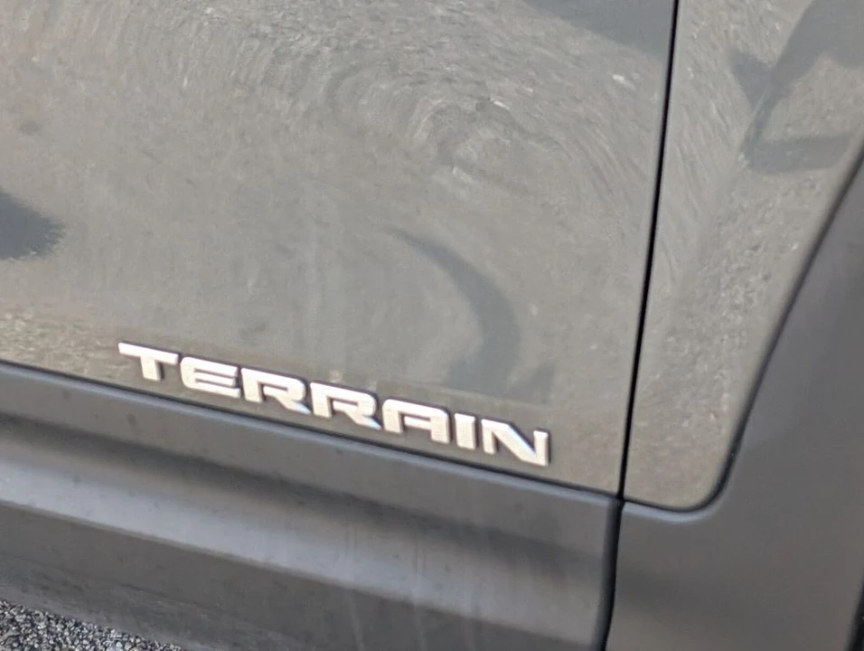 2019 GMC Terrain - Image 10 of 21