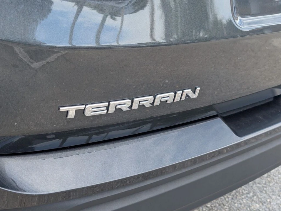 2019 GMC Terrain - Image 16 of 21