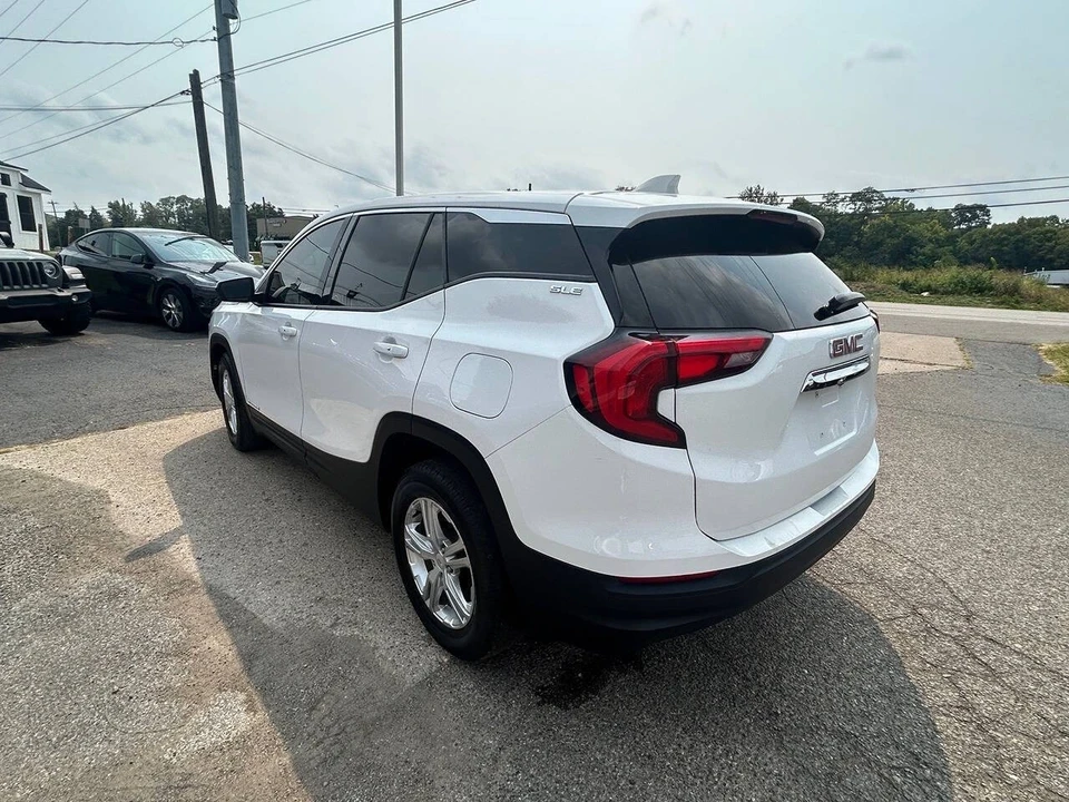 2019 GMC Terrain - Image 9 of 12