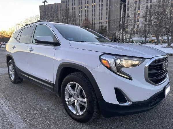 2019 GMC Terrain - Image 2 of 21