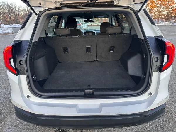 2019 GMC Terrain - Image 10 of 21